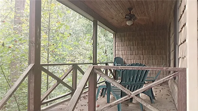 $269,000 | 157 Deerwood Drive, Westminster, SC 29693