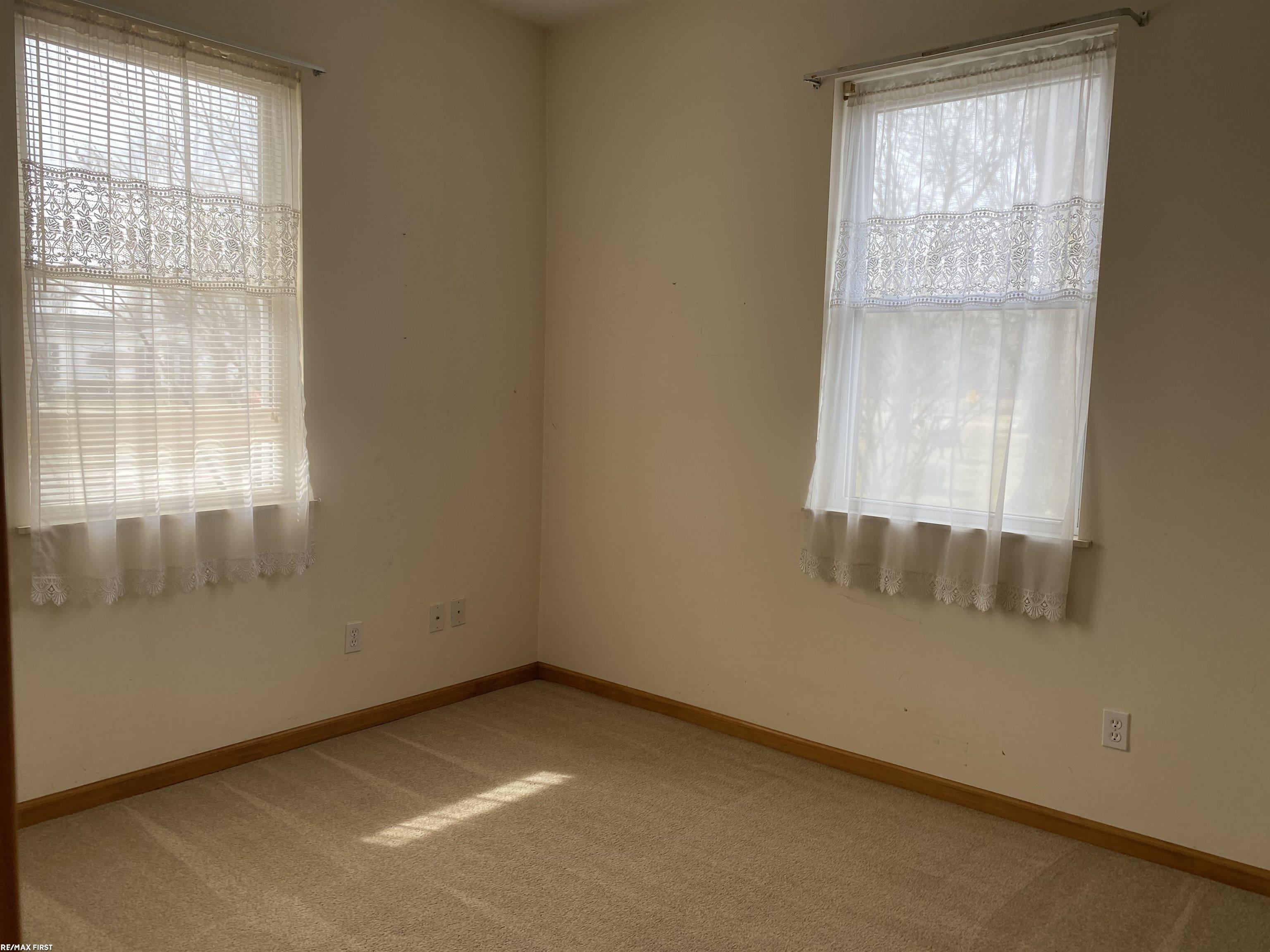 32047 Lakepoint Street Chesterfield, MI 48047 - Photo 13 of 26
