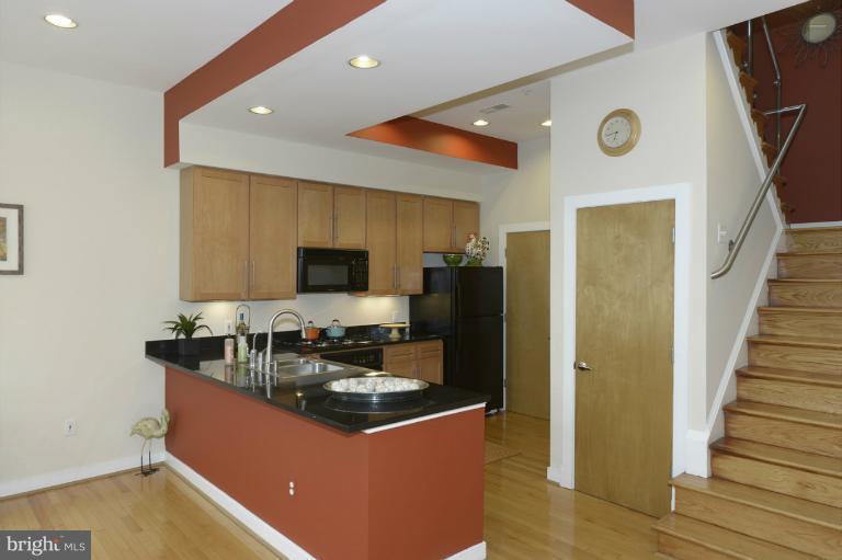 2363 Champlain Street Northwest, Unit 25 Washington, DC 20009 - Photo 13 of 30 Kitchen
