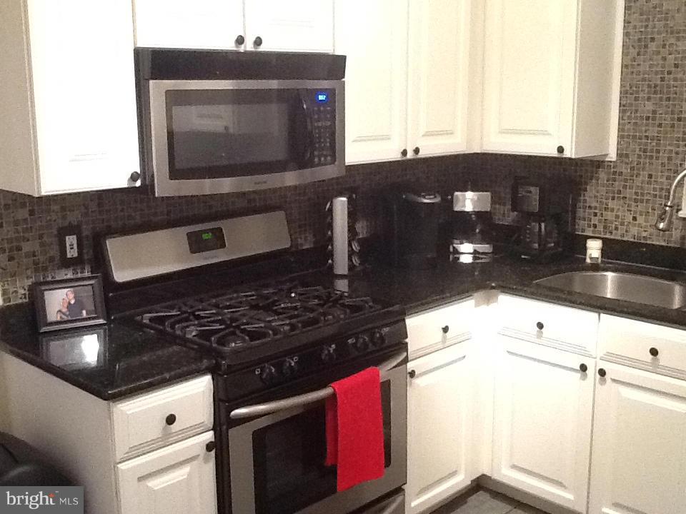 4403 Silver Spring Road Perry Hall, MD 21236 - Photo 2 of 21 Kitchen