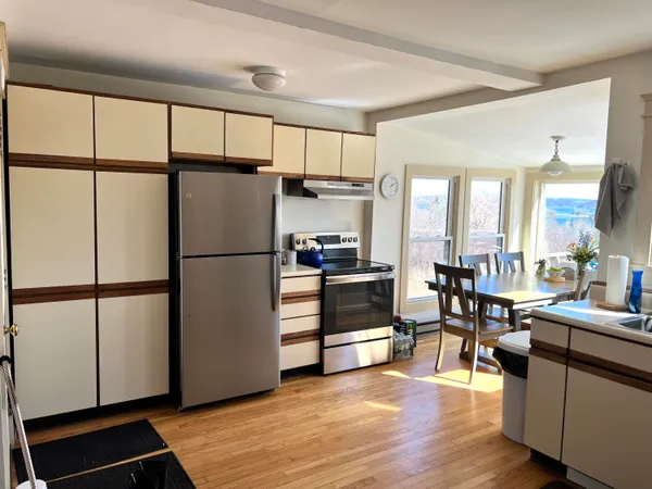 $700,000 | 113 Battle Avenue, Castine, ME 04421