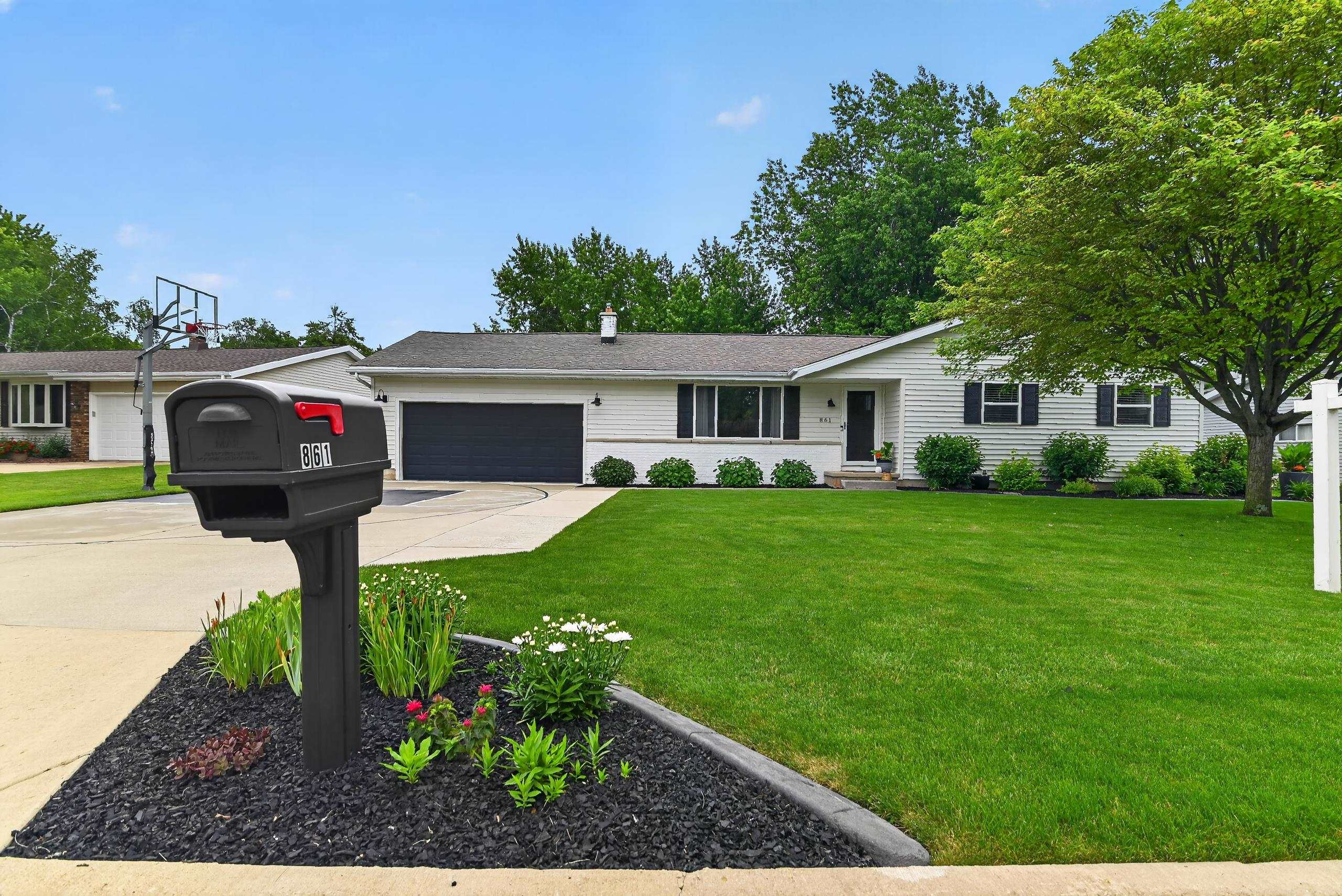 861 Blaser Court Sun Prairie, WI 53590 - Photo 3 of 72