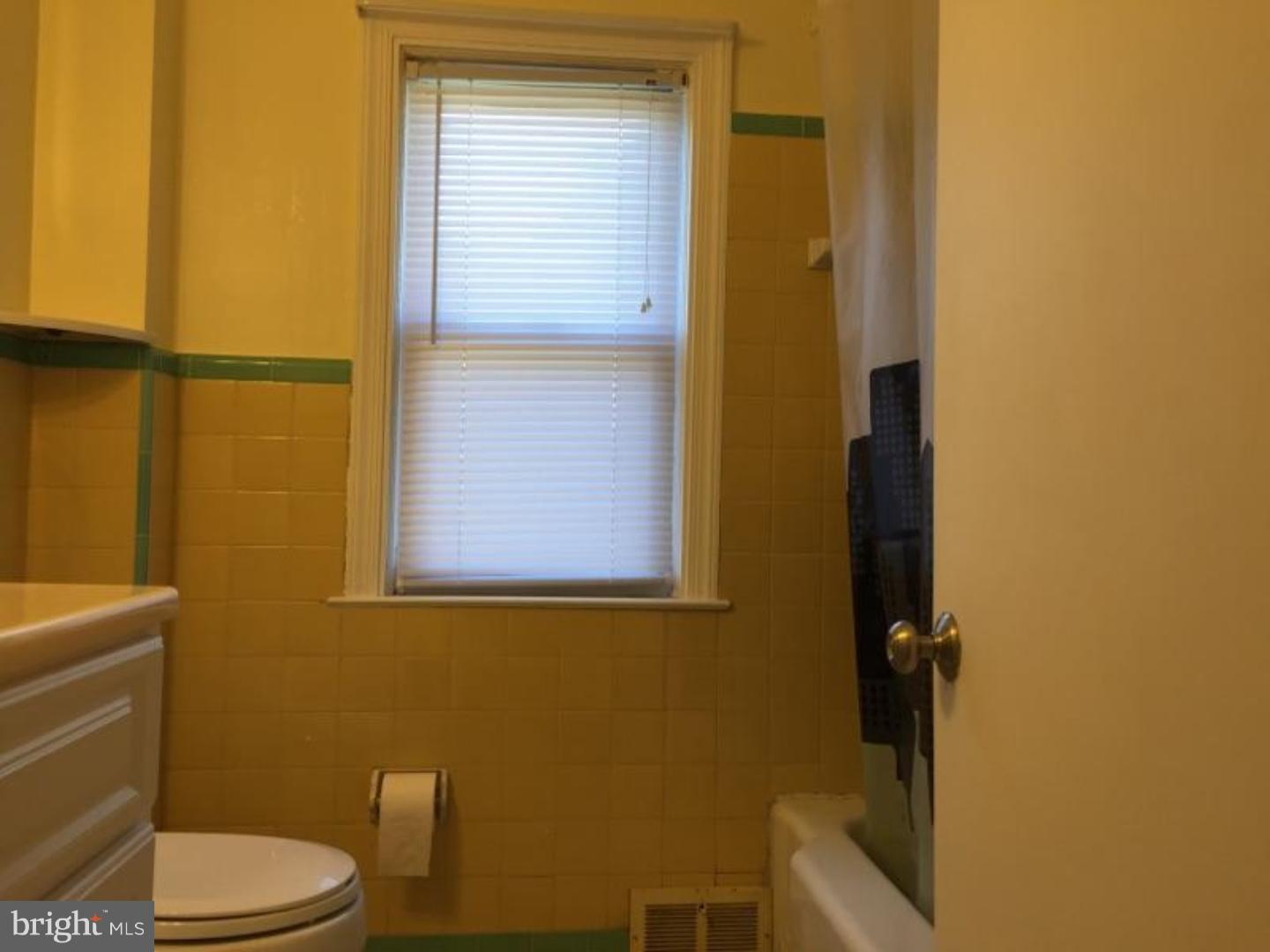 22 Johns Road Cheltenham, PA 19012 - Photo 18 of 21 Bathroom