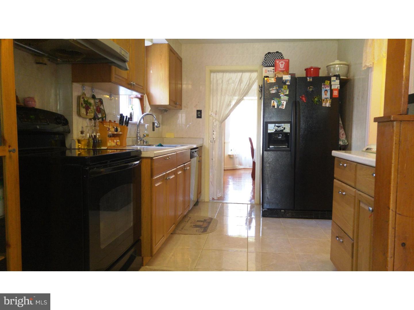 22 Johns Road Cheltenham, PA 19012 - Photo 7 of 21 Kitchen