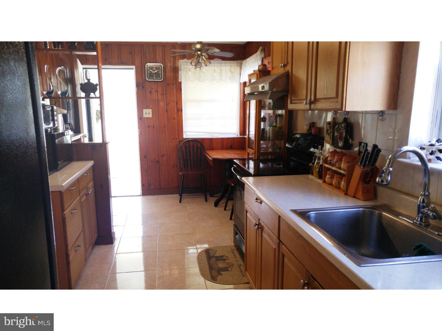 22 Johns Road Cheltenham, PA 19012 - Photo 8 of 21 Kitchen