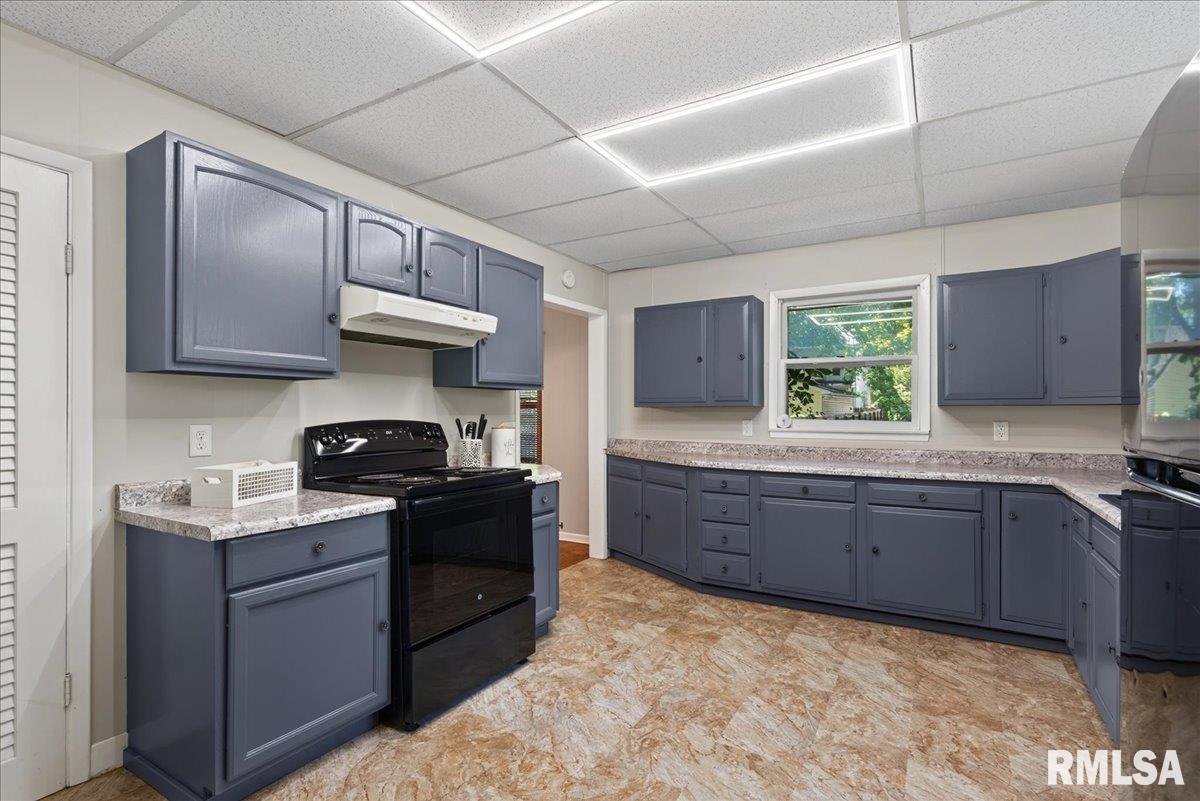1023 West Governor Street Springfield, IL 62704 - Photo 13 of 36 Gallery Image 13