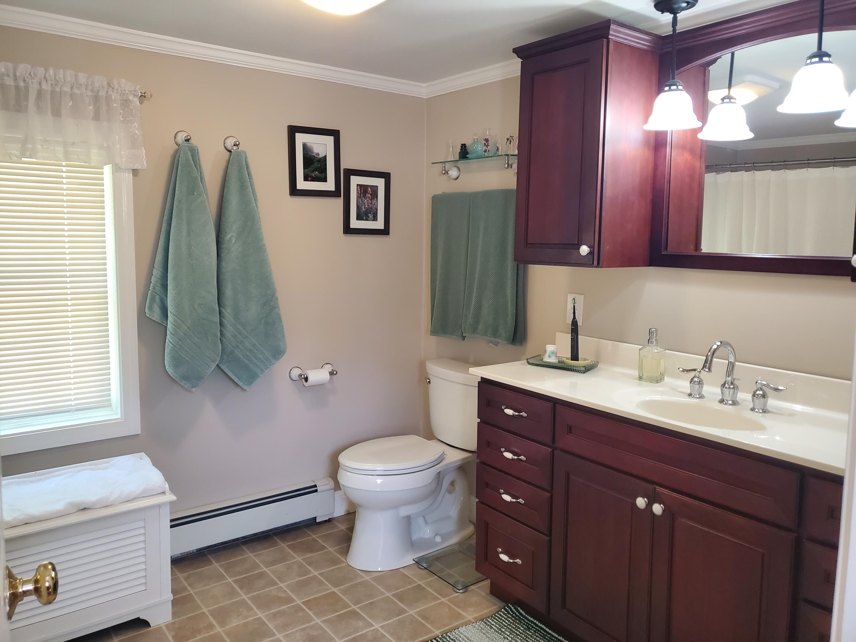 86 Tapley Road Buxton, ME 04093 - Photo 17 of 38 20260910_122257
