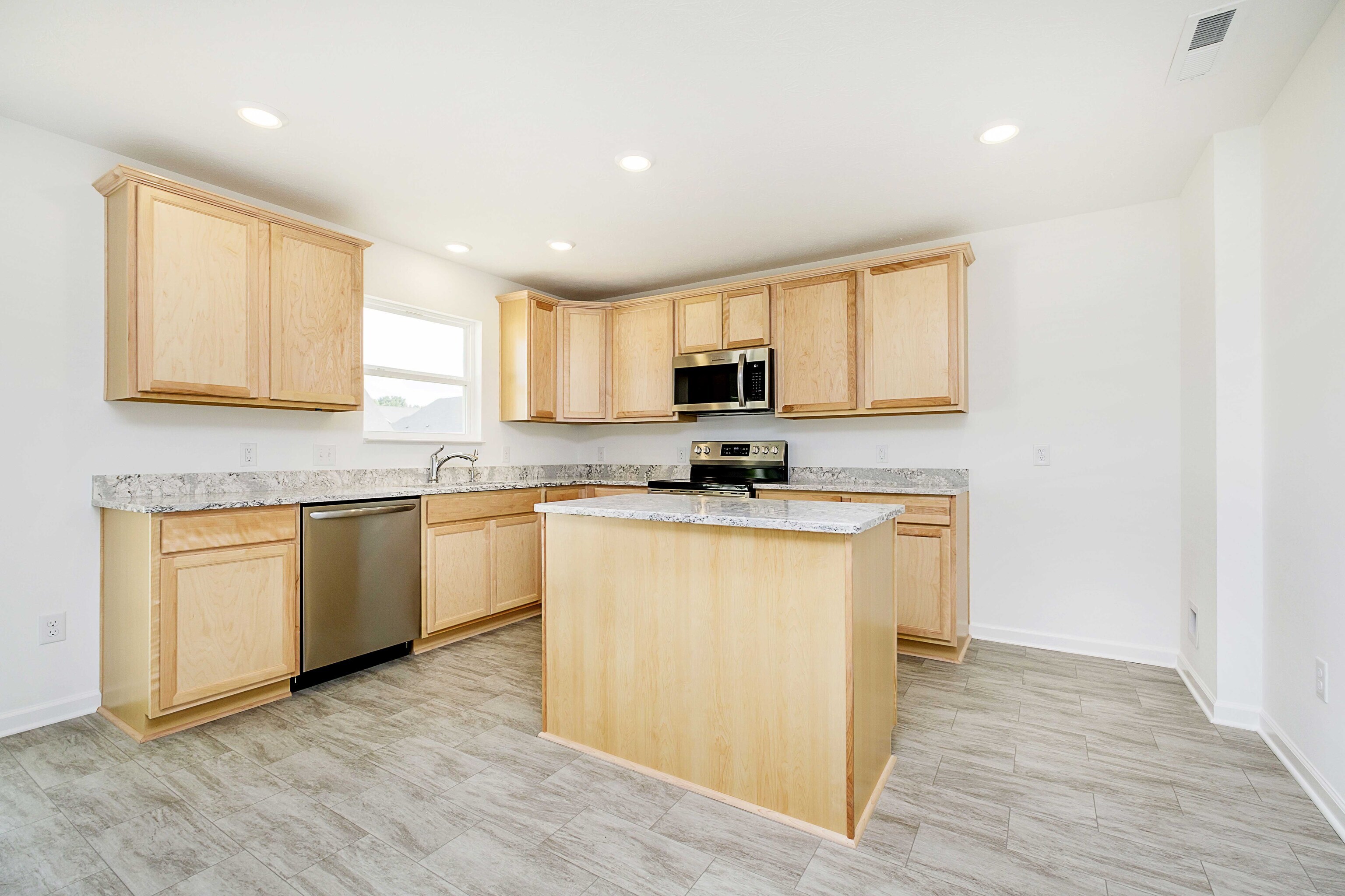 8363 Juniper Lane Pendleton, IN 46064 - Photo 11 of 31 Gallery Image 11