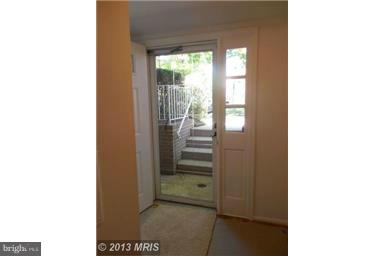 14481 Golden Oak Road Centreville, VA 20121 - Photo 4 of 20 Interior (General)