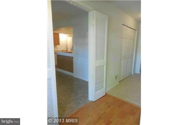 14481 Golden Oak Road Centreville, VA 20121 - Photo 5 of 20 Interior (General)