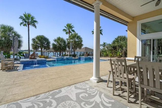 $924,000 | 2097 Lakeshore Boulevard, Slidell, LA 70461