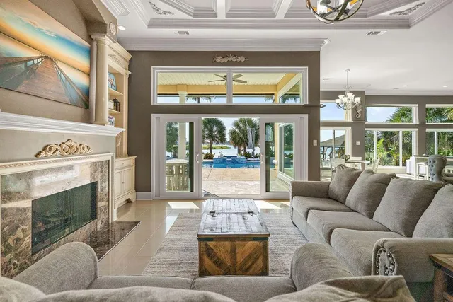 $924,000 | 2097 Lakeshore Boulevard, Slidell, LA 70461