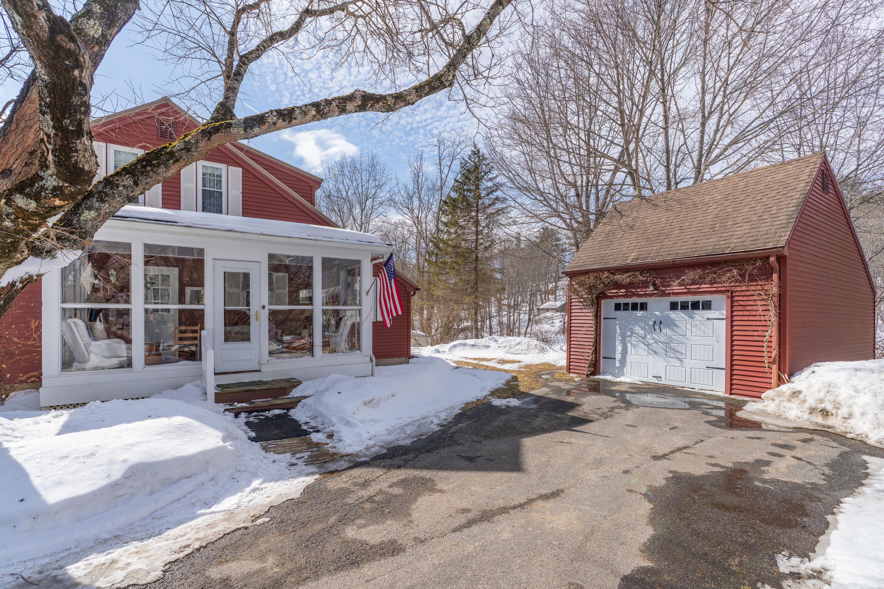 1484 Washington Street Bath, ME 04530 - Photo 4 of 94 1484 Washington Street Bath 010