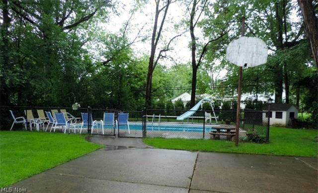 4110 Hadleigh Road Cleveland, OH 44118 - Photo 16 of 17 Summer shot of the outdoor pool!