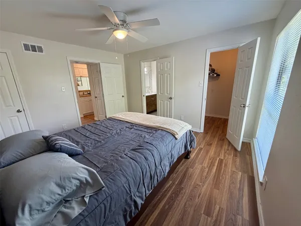 $1,100 | 3300 Pebblebrook Drive, Unit 50, Seabrook, TX 77586