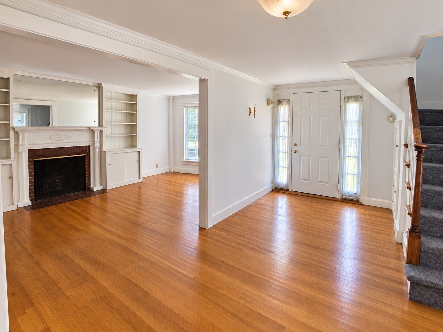 1575 Wilbraham Road Springfield, MA 01119 - Photo 3 of 6 Gallery Image 3