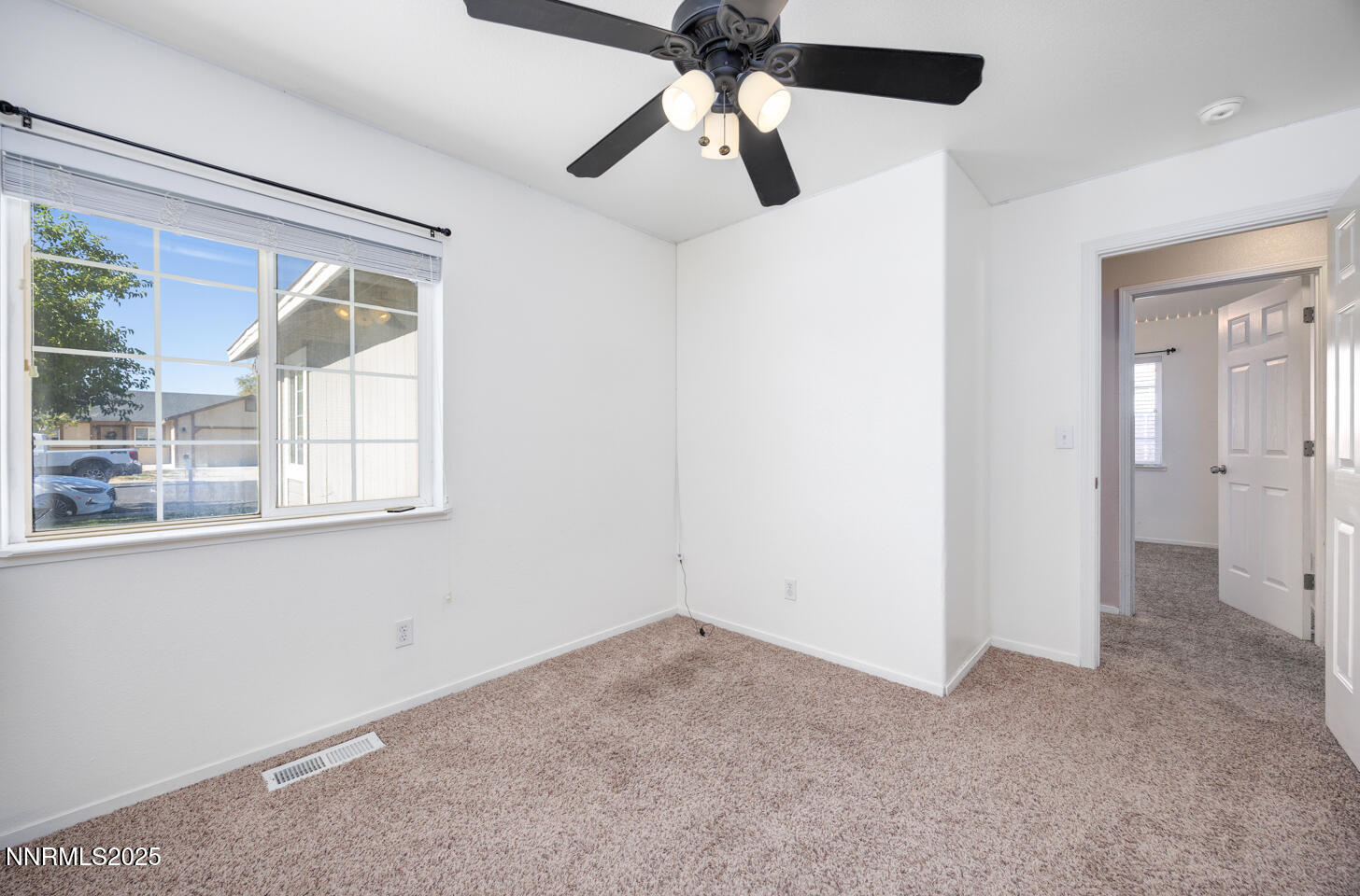 206 Dianna Way Fallon, NV 89406 - Photo 11 of 20 10