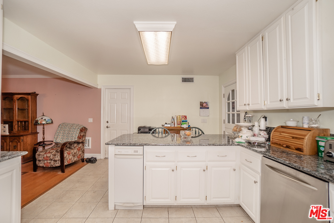 1042 Rice Canyon Road Fallbrook, CA 92028 - Photo 10 of 36