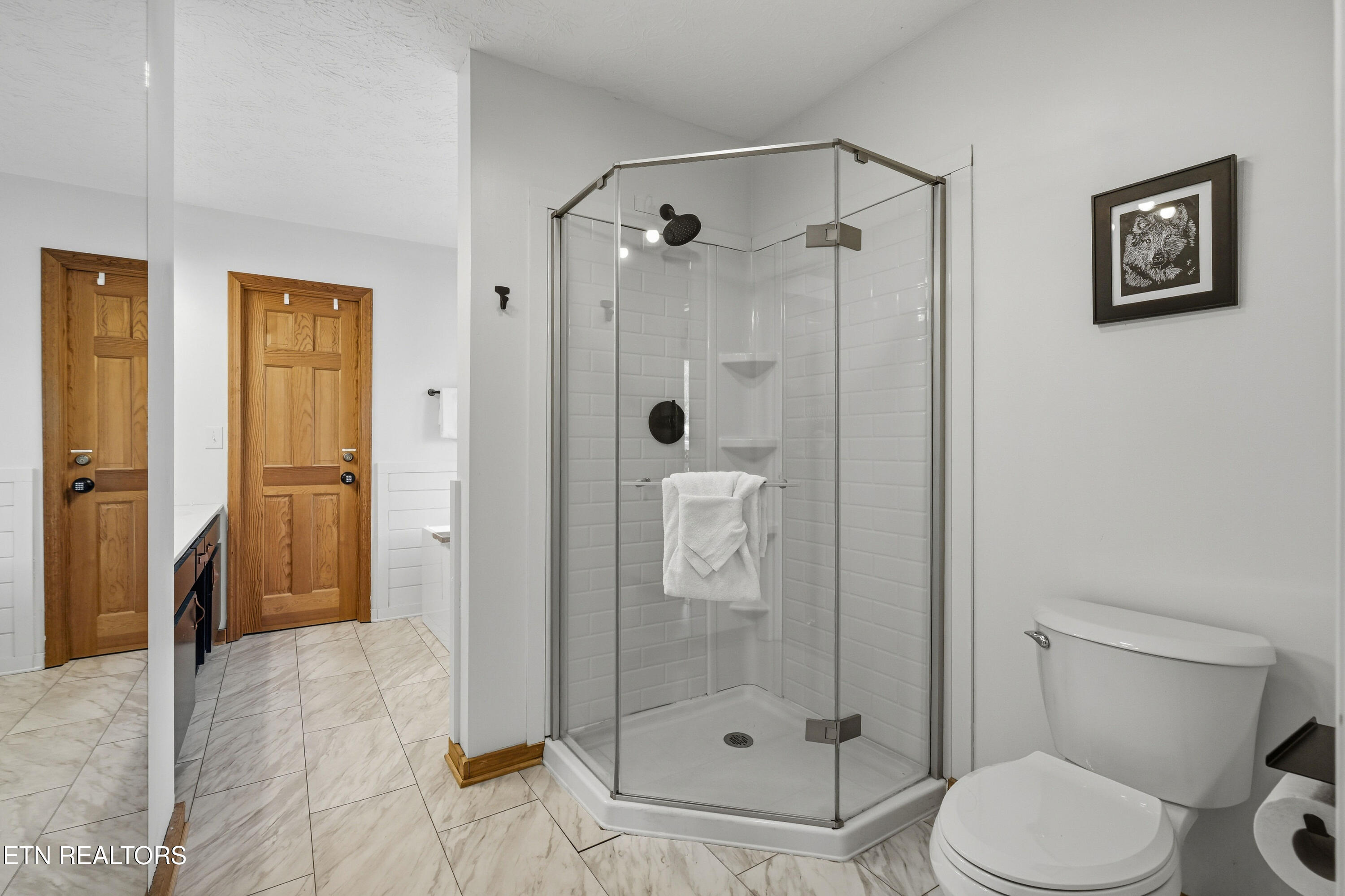 2489 Upper Middle Creek Road Sevierville, TN 37876 - Photo 32 of 57 2489-upper-middle-creek-rd-34