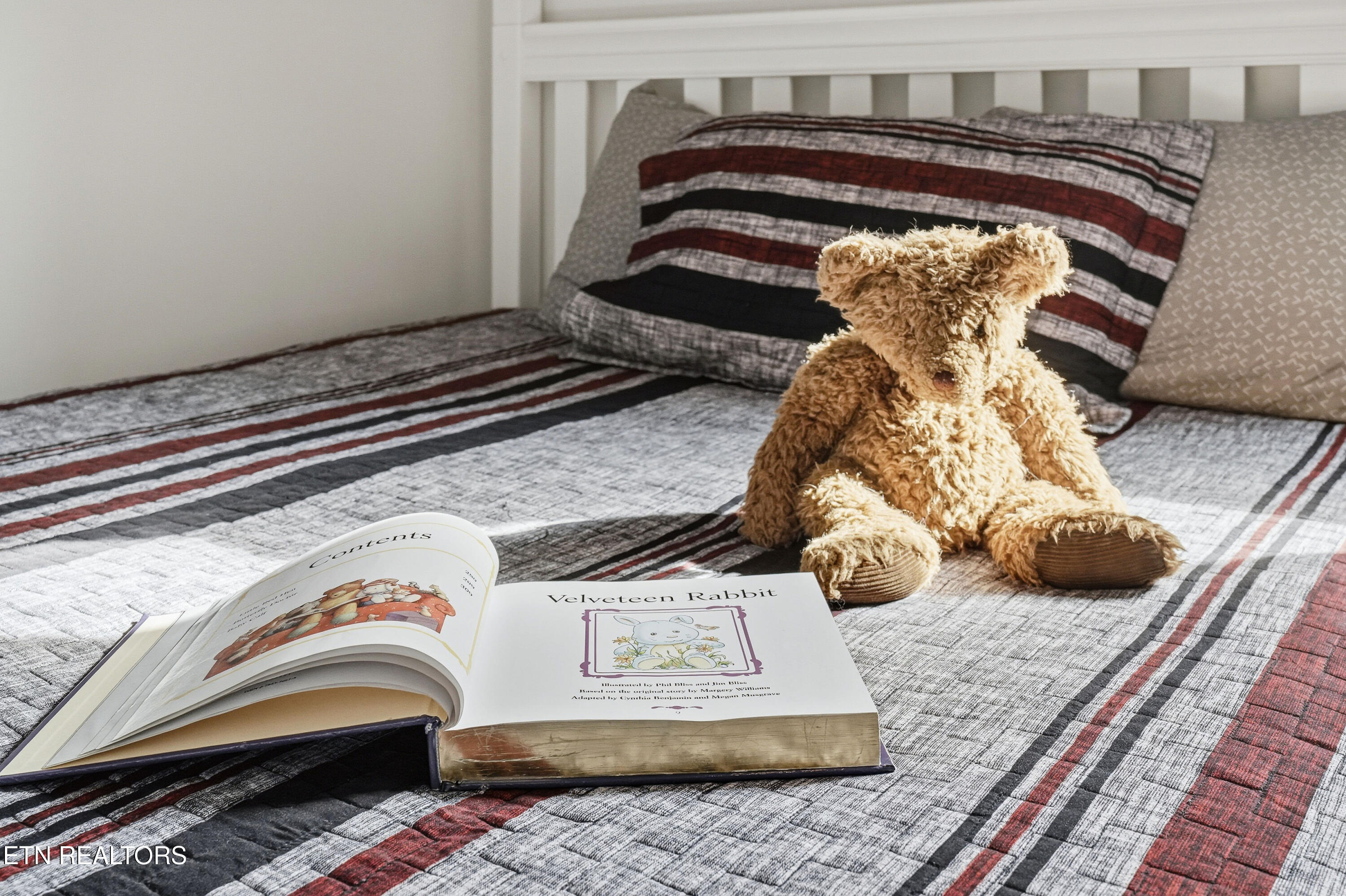 2489 Upper Middle Creek Road Sevierville, TN 37876 - Photo 37 of 57 2489-upper-middle-creek-rd-40