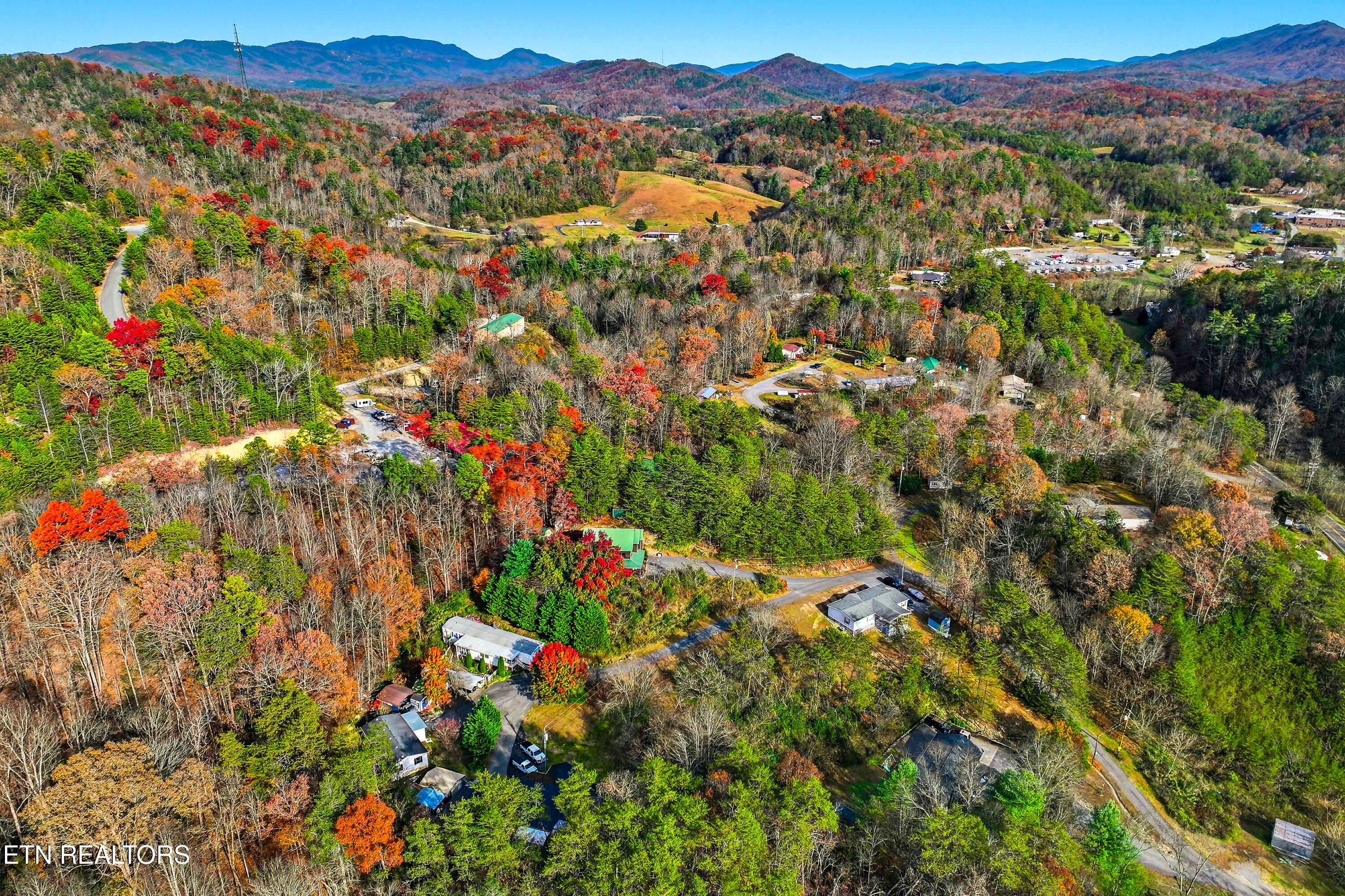 2489 Upper Middle Creek Road Sevierville, TN 37876 - Photo 53 of 57 2489-upper-middle-creek-rd-60
