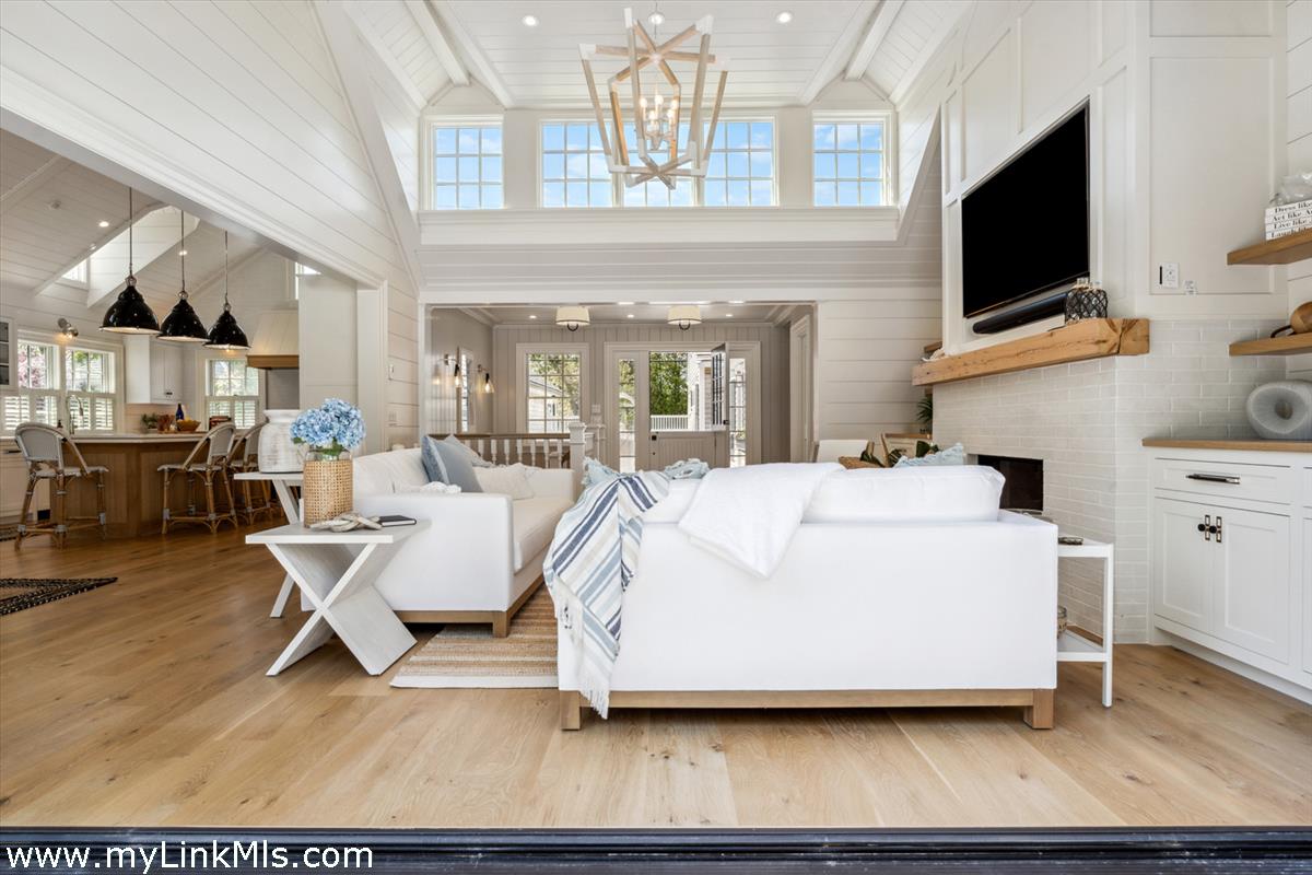 43 Peases Point Way South Edgartown, MA 02539 - Photo 14 of 52