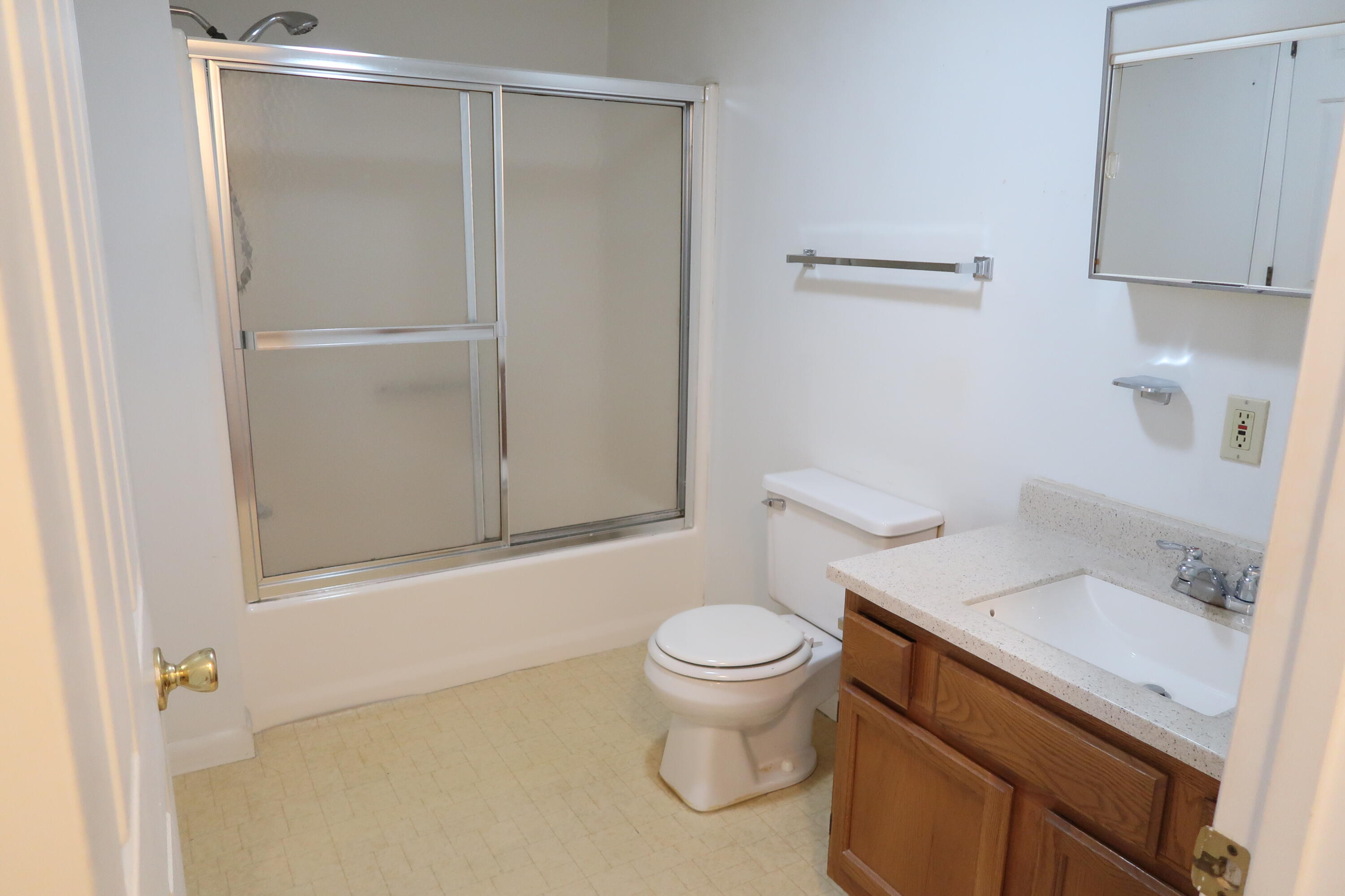136 Old Winthrop Road, Unit 8 Augusta, ME 04330 - Photo 16 of 22 IMG_0314