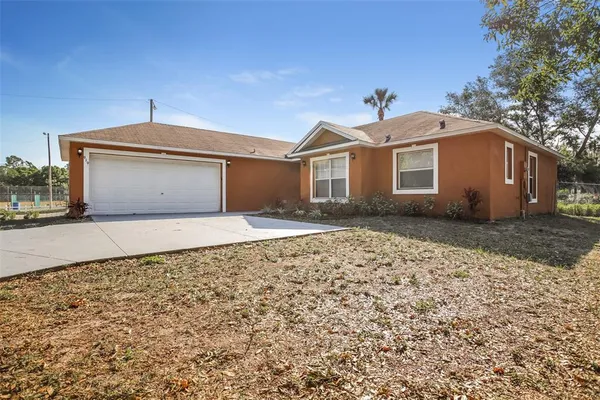 $2,015 | 919 Cumbran Lane, Kissimmee, FL 34758