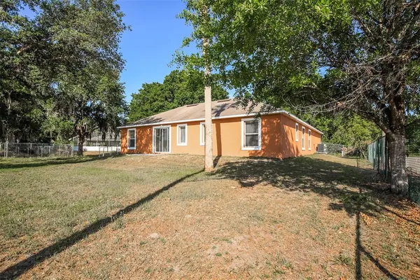 $2,015 | 919 Cumbran Lane, Kissimmee, FL 34758