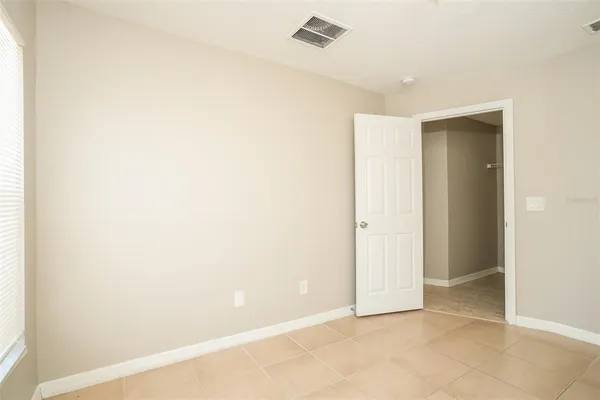 $2,015 | 919 Cumbran Lane, Kissimmee, FL 34758