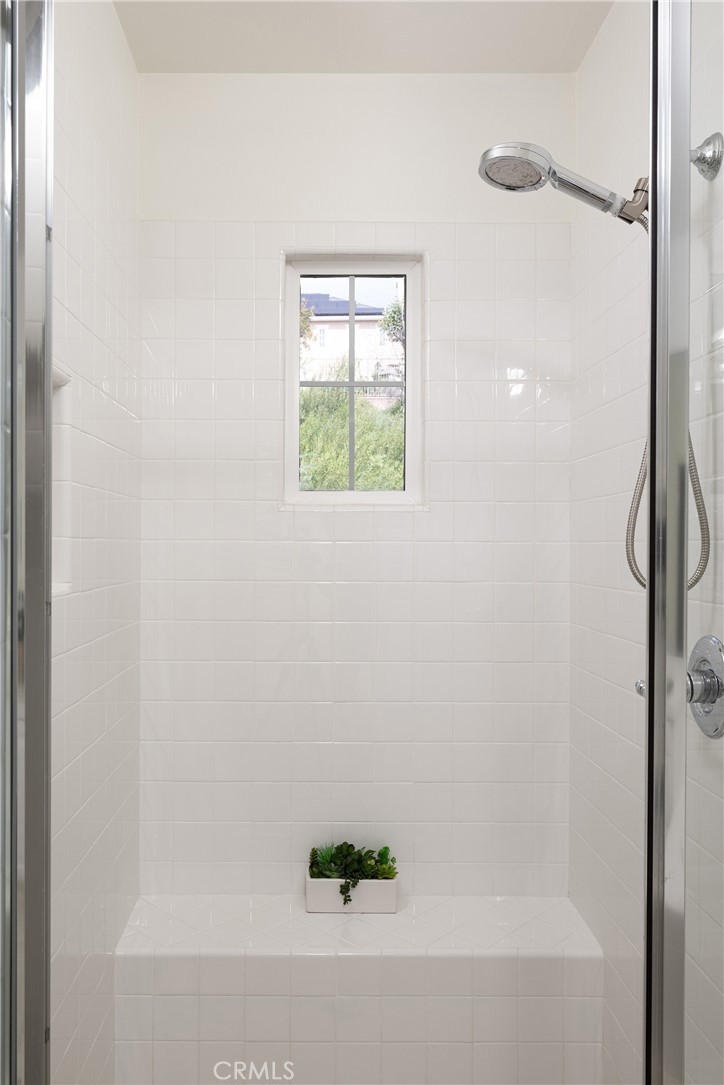 25 Hallcrest Drive Ladera Ranch, CA 92694 - Photo 17 of 40 Walk-in Primary shower
