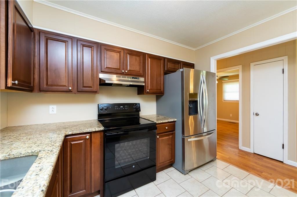 129 Riley Road Dallas, NC 28034 - Photo 11 of 41 Gallery Image 11