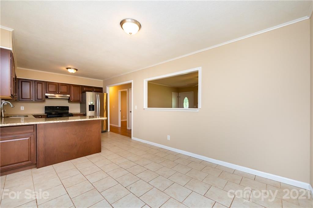 129 Riley Road Dallas, NC 28034 - Photo 15 of 41 Gallery Image 15