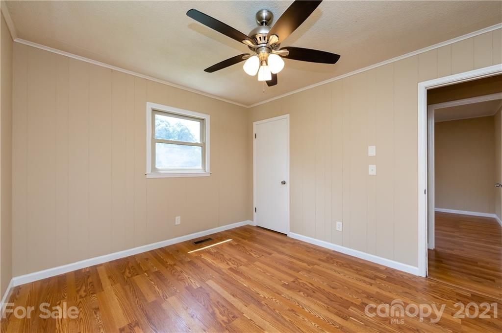 129 Riley Road Dallas, NC 28034 - Photo 21 of 41 Gallery Image 21