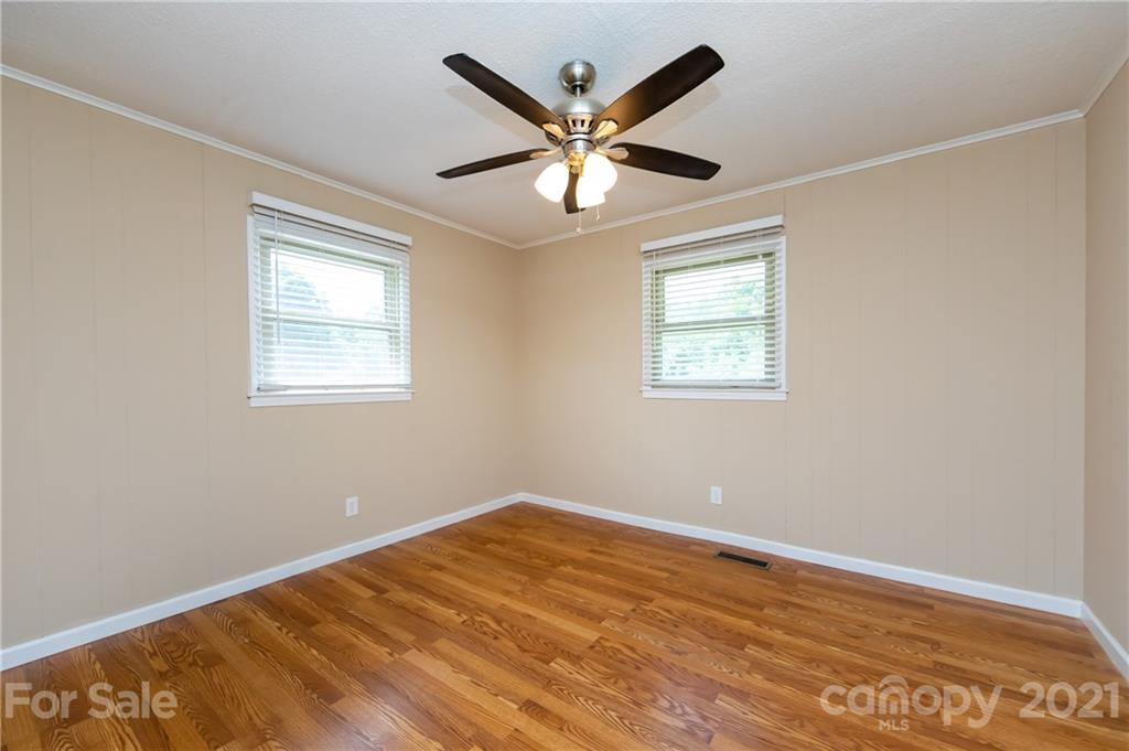 129 Riley Road Dallas, NC 28034 - Photo 25 of 41 Gallery Image 25