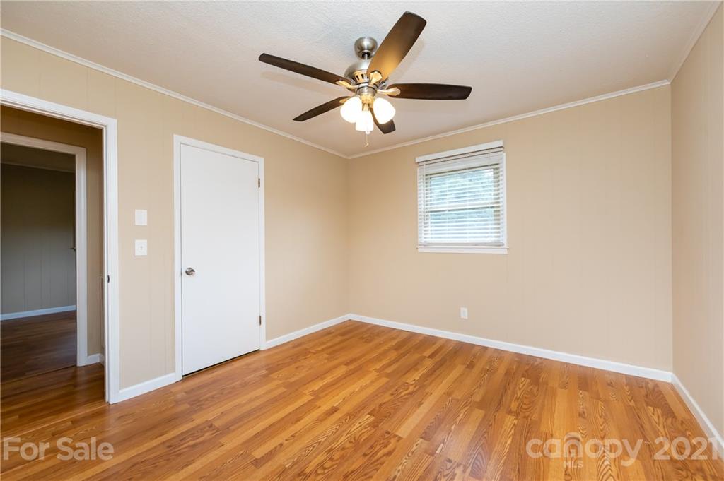 129 Riley Road Dallas, NC 28034 - Photo 28 of 41 Gallery Image 28