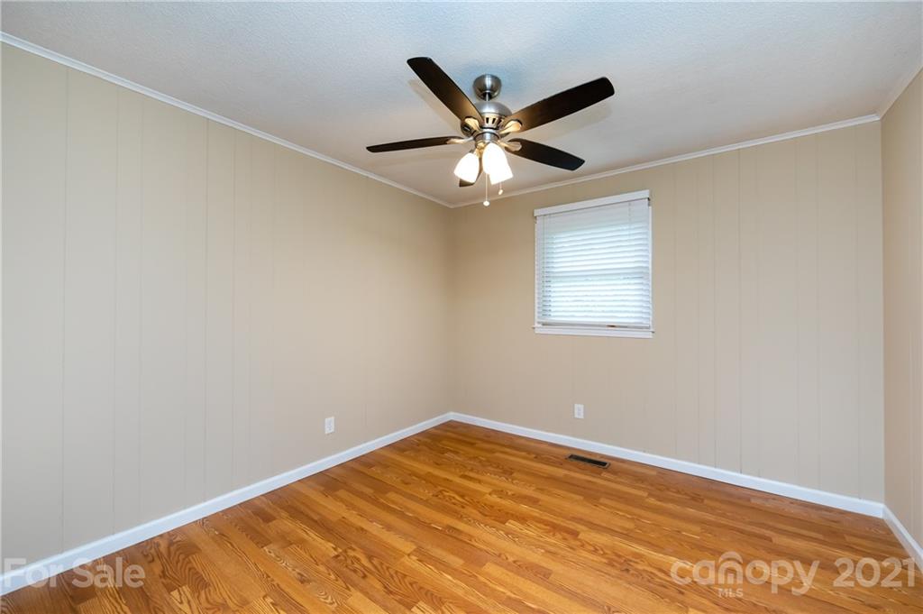 129 Riley Road Dallas, NC 28034 - Photo 30 of 41 Gallery Image 30
