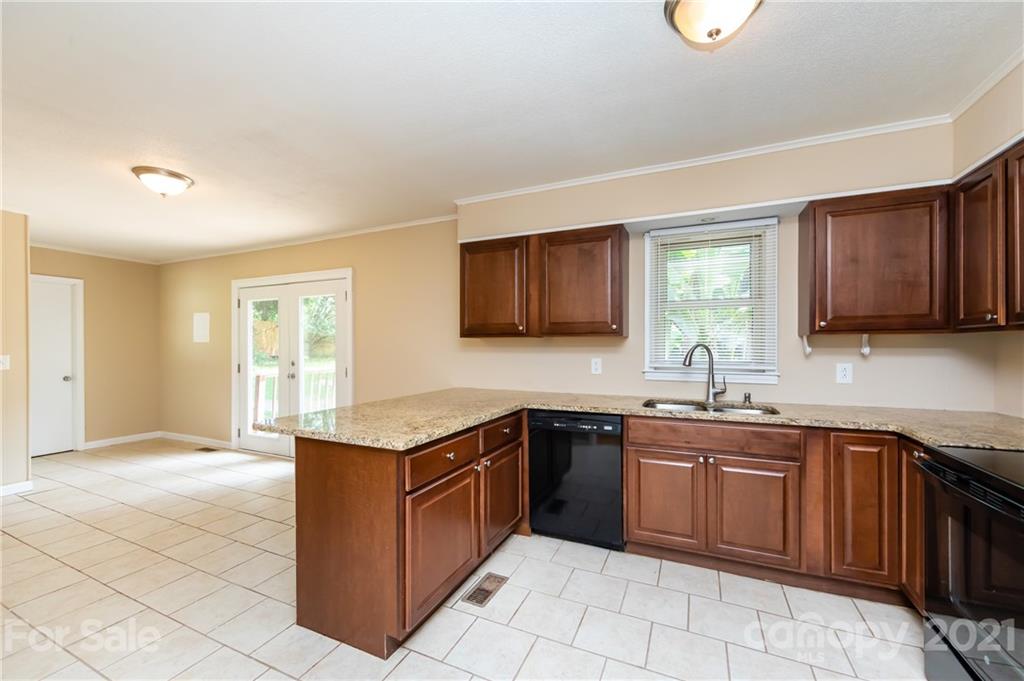 129 Riley Road Dallas, NC 28034 - Photo 9 of 41 Gallery Image 9