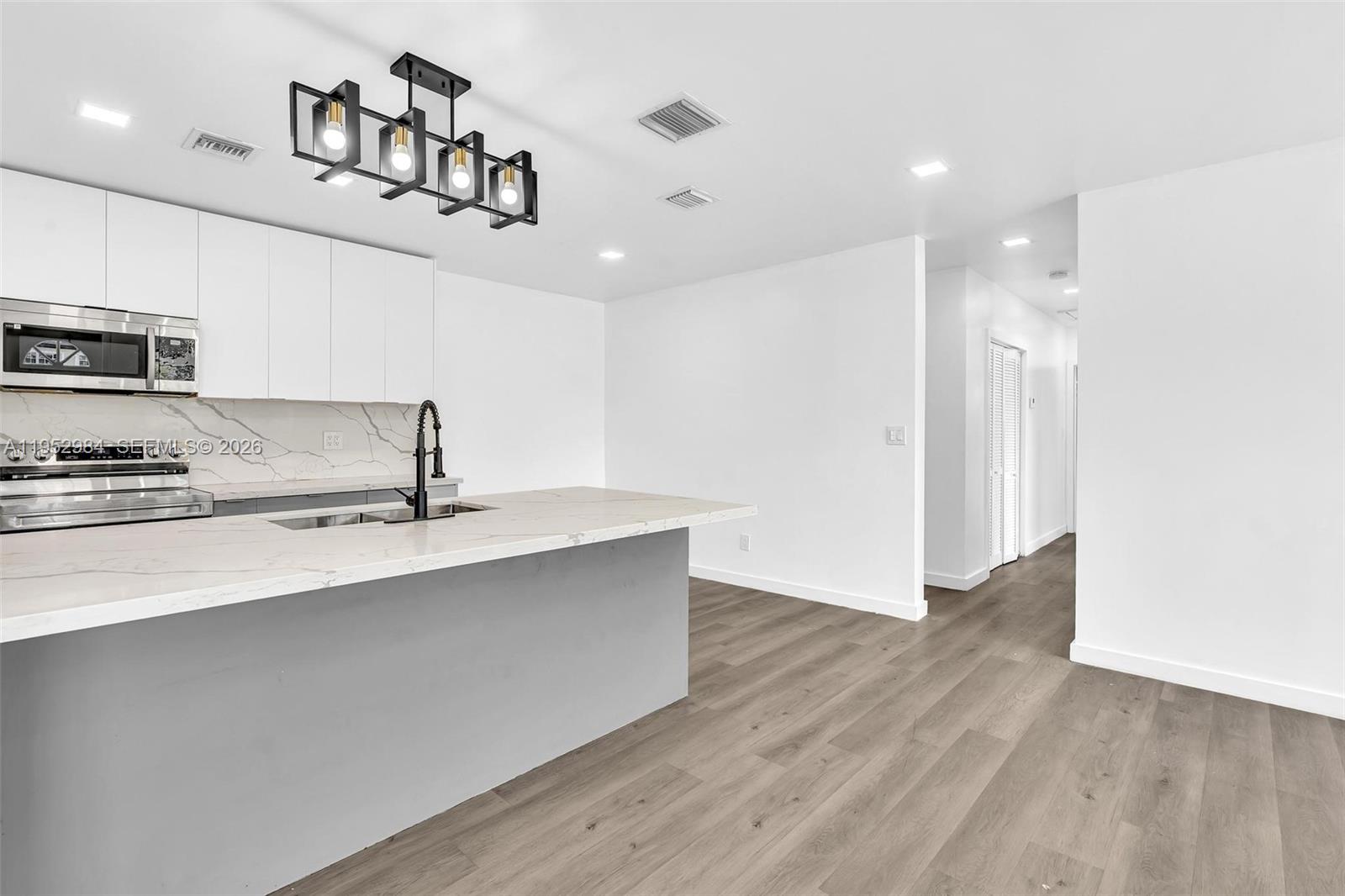 7041 Raleigh Street, Unit B Hollywood, FL 33024 - Photo 15 of 43