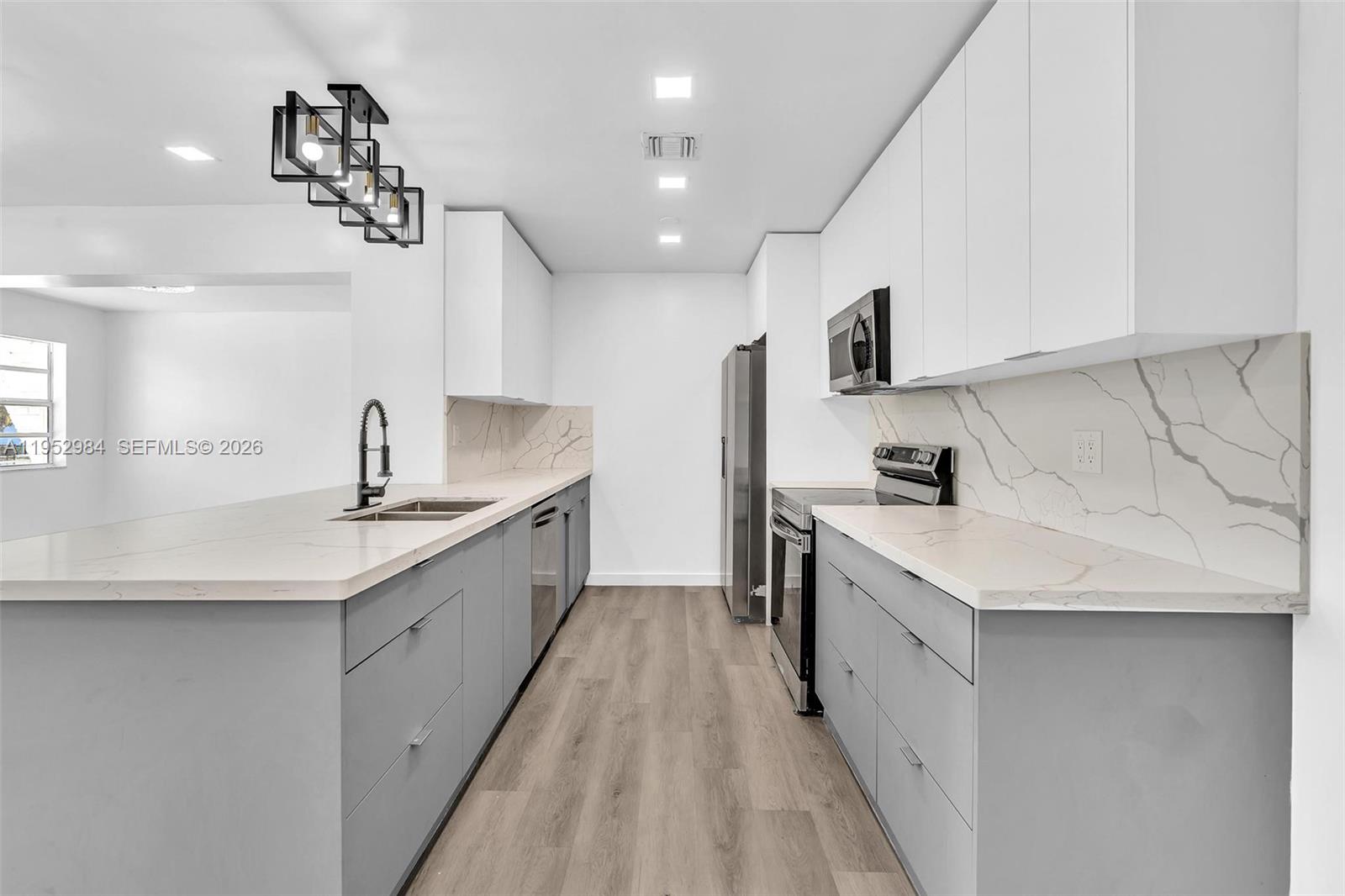 7041 Raleigh Street, Unit B Hollywood, FL 33024 - Photo 17 of 43