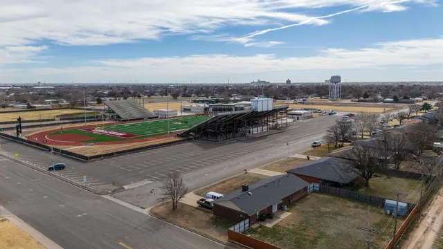 $389,500 | 405 Centre Street, Hereford, TX 79045