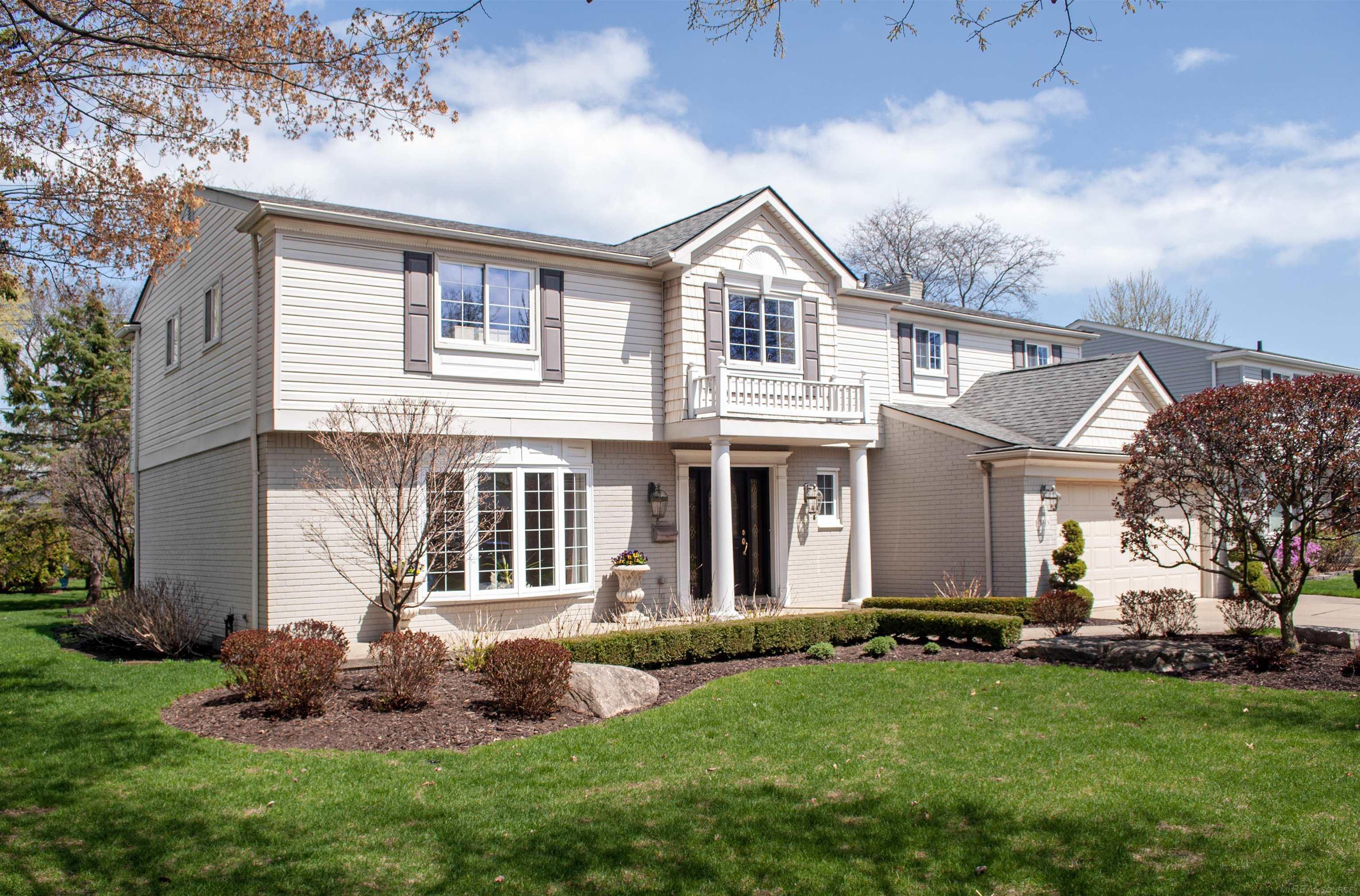 1010 Canterbury Road Grosse Pointe, MI 48236 - Photo 1 of 65 50108159.JPG
