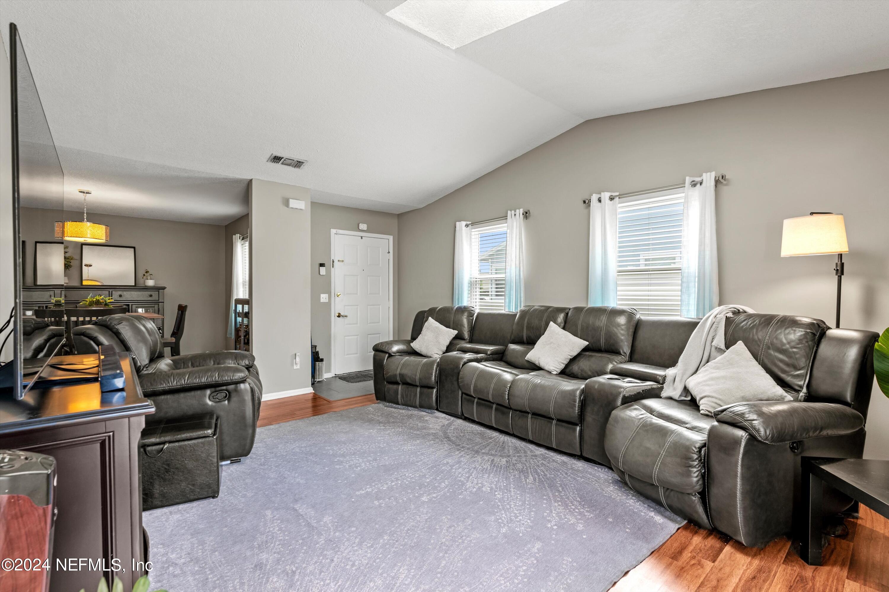 8837 Ivey Road Jacksonville, FL 32216 - Photo 5 of 22 09-Living Room 3