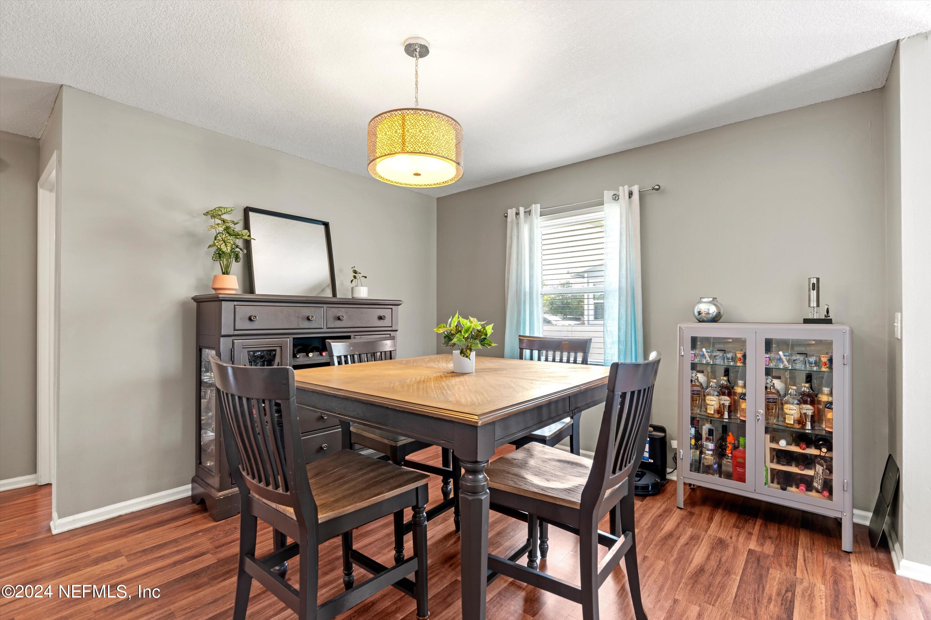 8837 Ivey Road Jacksonville, FL 32216 - Photo 8 of 22 05-Dining Room
