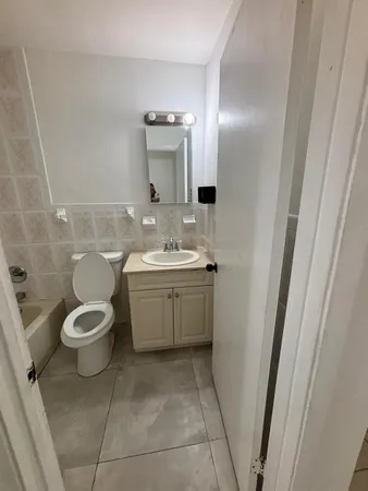 $2,300 | 2148 Northwest 57th Avenue, Unit 14E, Lauderhill, FL 33313