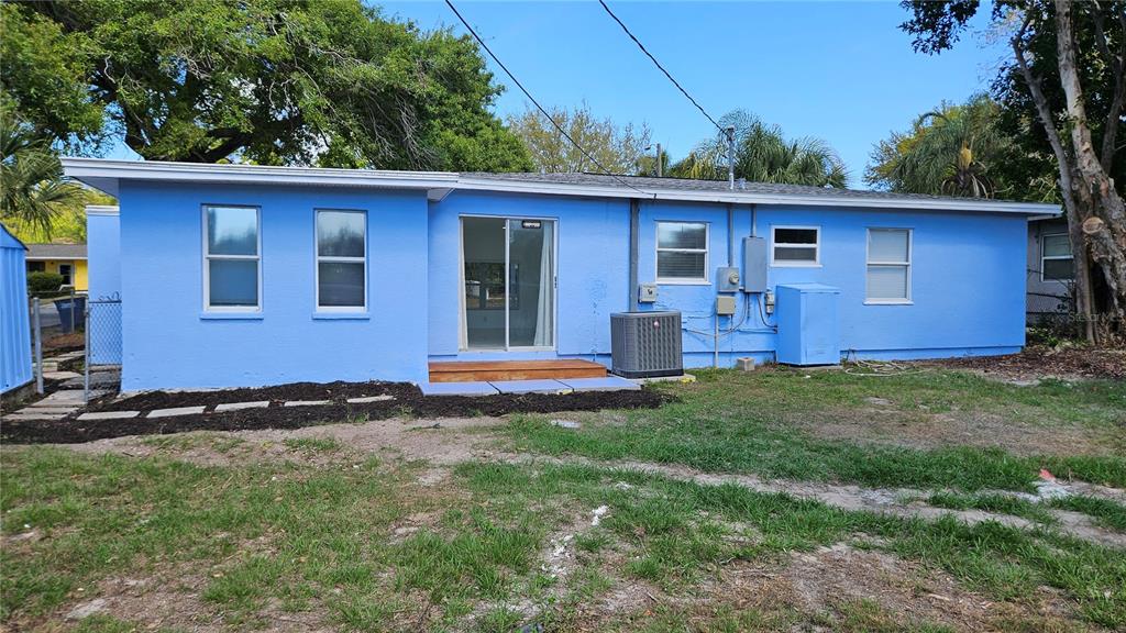 1325 Mary L Road Clearwater, FL 33755 - Photo 24 of 28