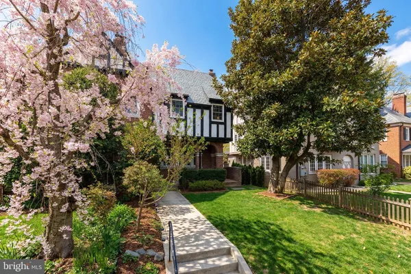 $1,750,000 | 3605 Van Ness Street Northwest, Washington, DC 20008