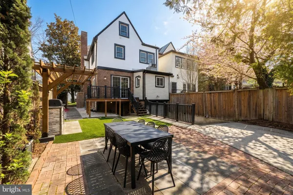 $1,750,000 | 3605 Van Ness Street Northwest, Washington, DC 20008