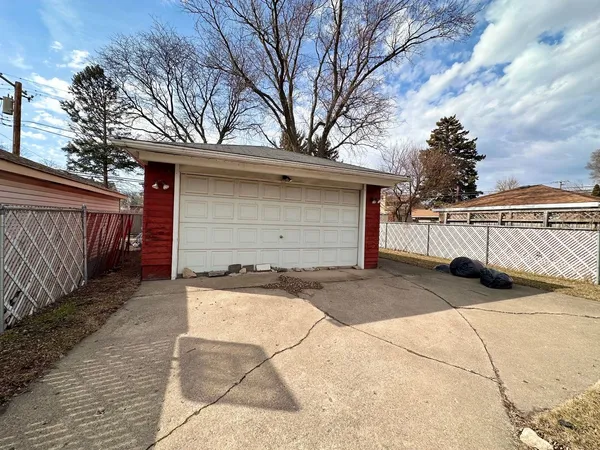 $250,000 | 4322 Oak Avenue, Lyons, IL 60534