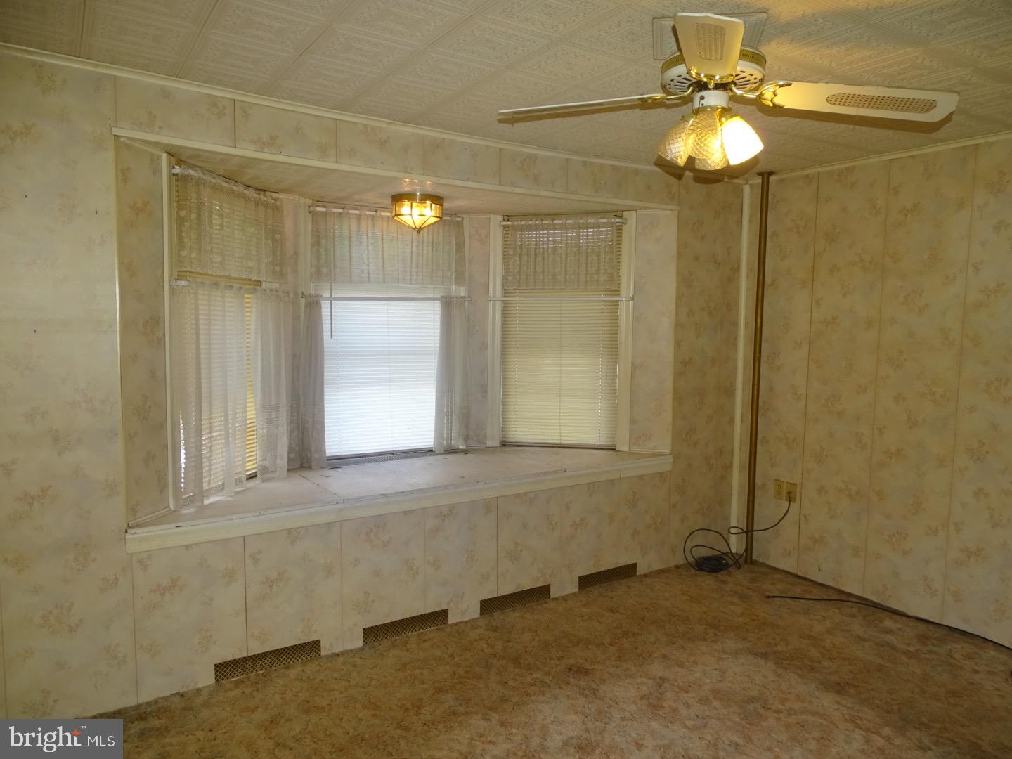218 West Ridge Street Lansford, PA 18232 - Photo 9 of 18